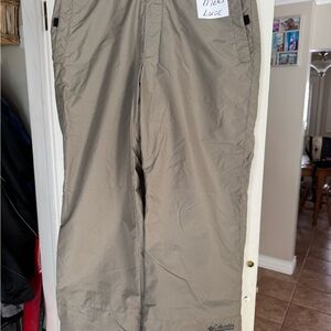 Columbia Men's Khaki Pants. Snow/ski